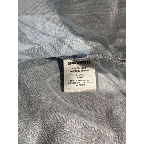 Columbia Men’s Large Bluish/Gray Floral collared Button-up Shirt - Picture 4 of 4